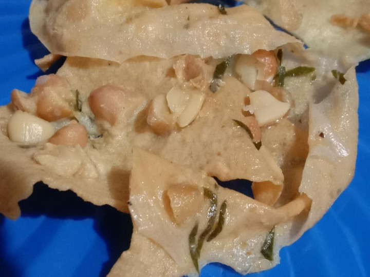 Langkah Mudah untuk Menyiapkan Peyek resep Fah Umi Yasmin Anti Gagal