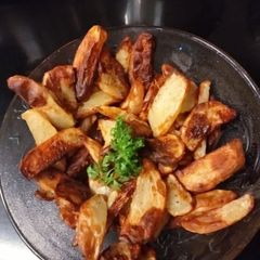 A picture of Airfryer Potato Wedges.
