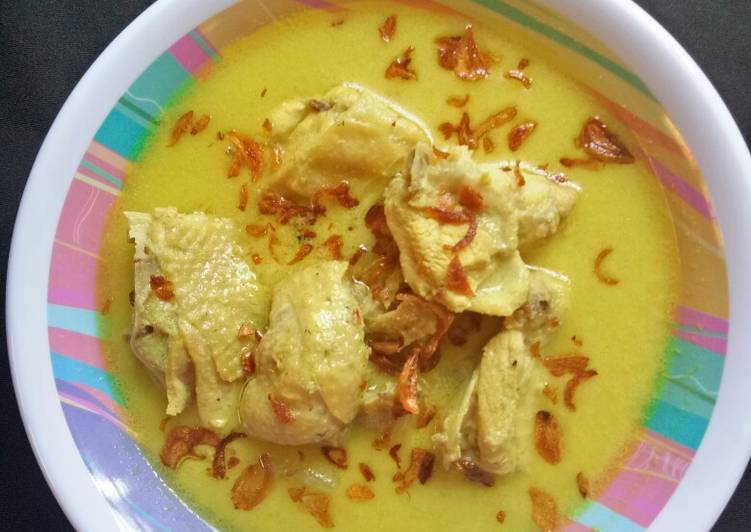 Resep Opor ayam kuah kuning oleh Meri Yoana Cookpad