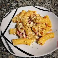 Una foto de Pasta a la carbonara