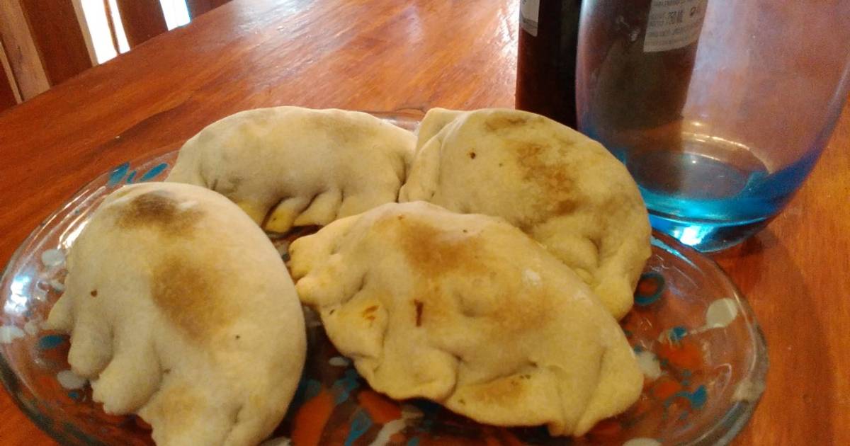 Empanadas criollas con masa casera sin levadura Receta de María Cecilia-  Cookpad