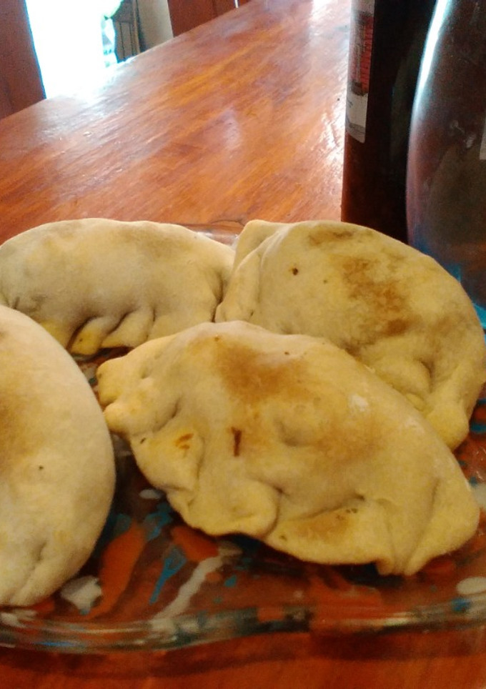 Una foto de Empanadas criollas con masa casera sin levadura