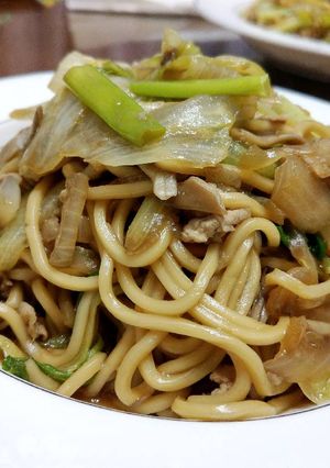 洋蔥肉絲炒麵 的食譜成品照片