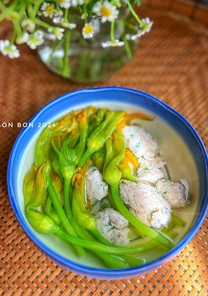 Hình của món Canh Bông Bí Cá Thác Lác.