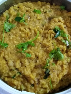 பிஸிபேளாபாத்/சாம்பார் சாதம் (Bhisibelabath Recipe in Tamil) செய்முறை முக்கிய புகைப்படம்