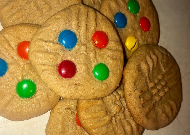 Recipe of Ultimate 3 ingredient peanut butter cookies EASY