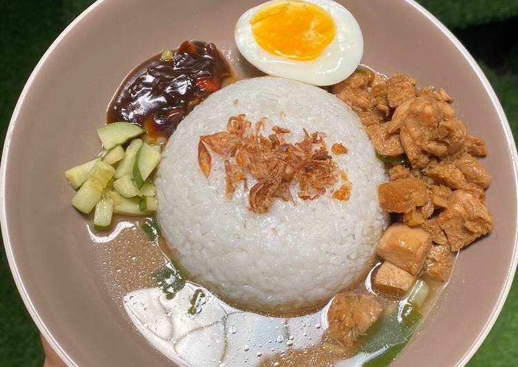 Nasi Bakmoy Ayam