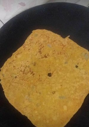 A picture of Aloo chapati.