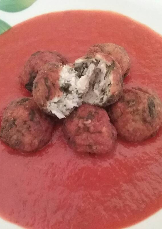 Una foto de Albóndigas de pollo y acelgas