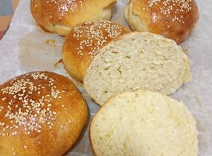 Foto principal de Pan de hamburguesa con masa madre.(A mi manera)