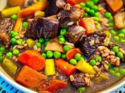 A picture of peas and chicken stew