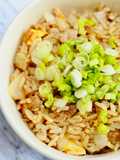ข้าวกล้องผัดหมูสับ