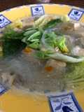 Caldo de fideo chino al estilo sonorense