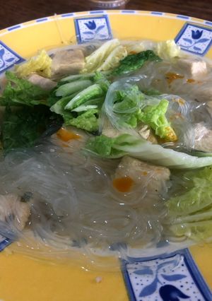 Una foto de Caldo de fideo chino al estilo sonorense