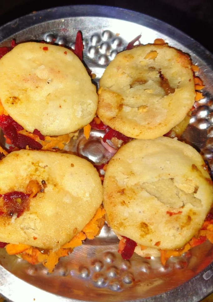தட்டு வடை செட் (Thattu vadai set recipe in tamil) செய்முறை முக்கிய புகைப்படம்