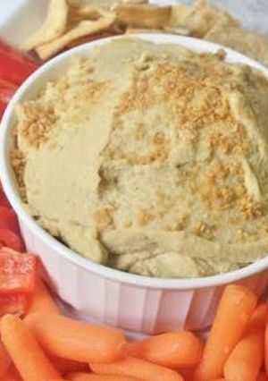 A picture of Hummus.