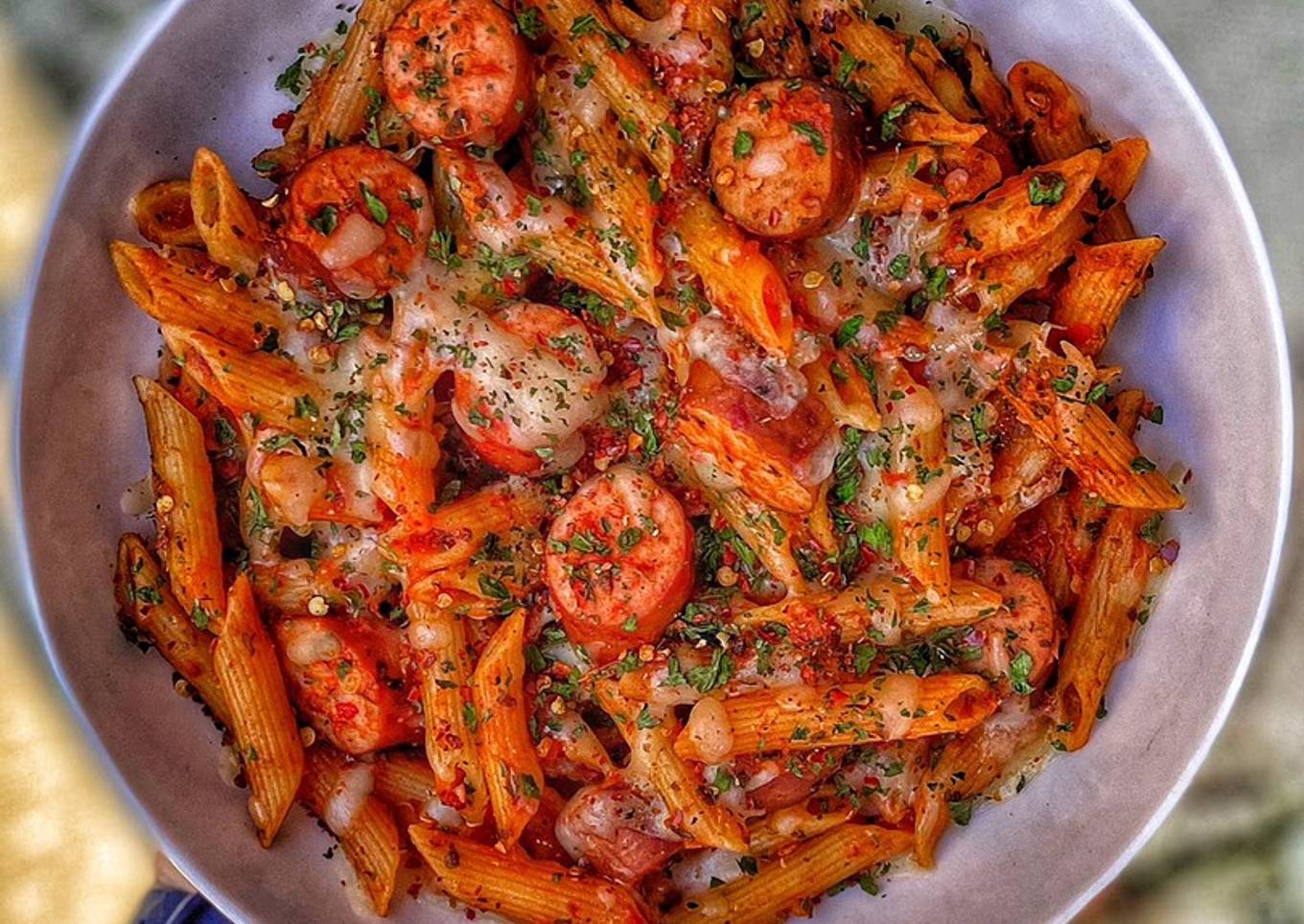 Spicy chilli sausage pasta bake