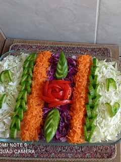 عکسی از دستور تزیین سالاد