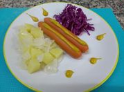 Una foto de repollo con salchichas