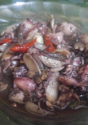 Foto resep Cumi oseng hitam sederhana