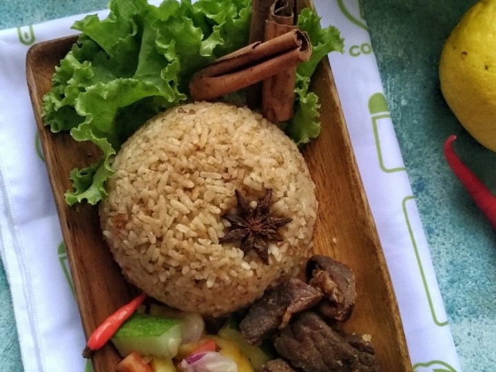 Ternyata begini loh! Bagaimana cara memasak Nasi Kebuli Daging Sapi (Rice Cooker) yang sesuai selera