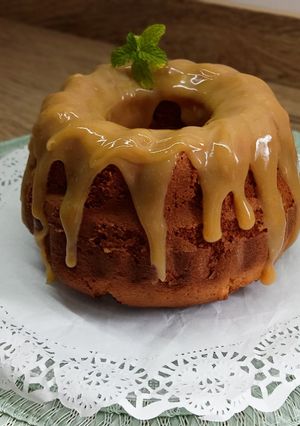 Una foto de Bundt cake de turrón de Jijona (Bizcocho)