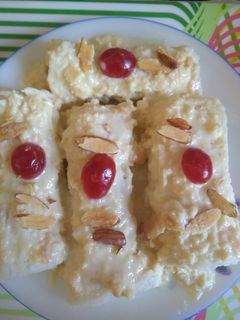 পাউরুটির রস চমচম (paurutir ras chamcham recipe in Bengali) রেসিপির প্রধান ছবি