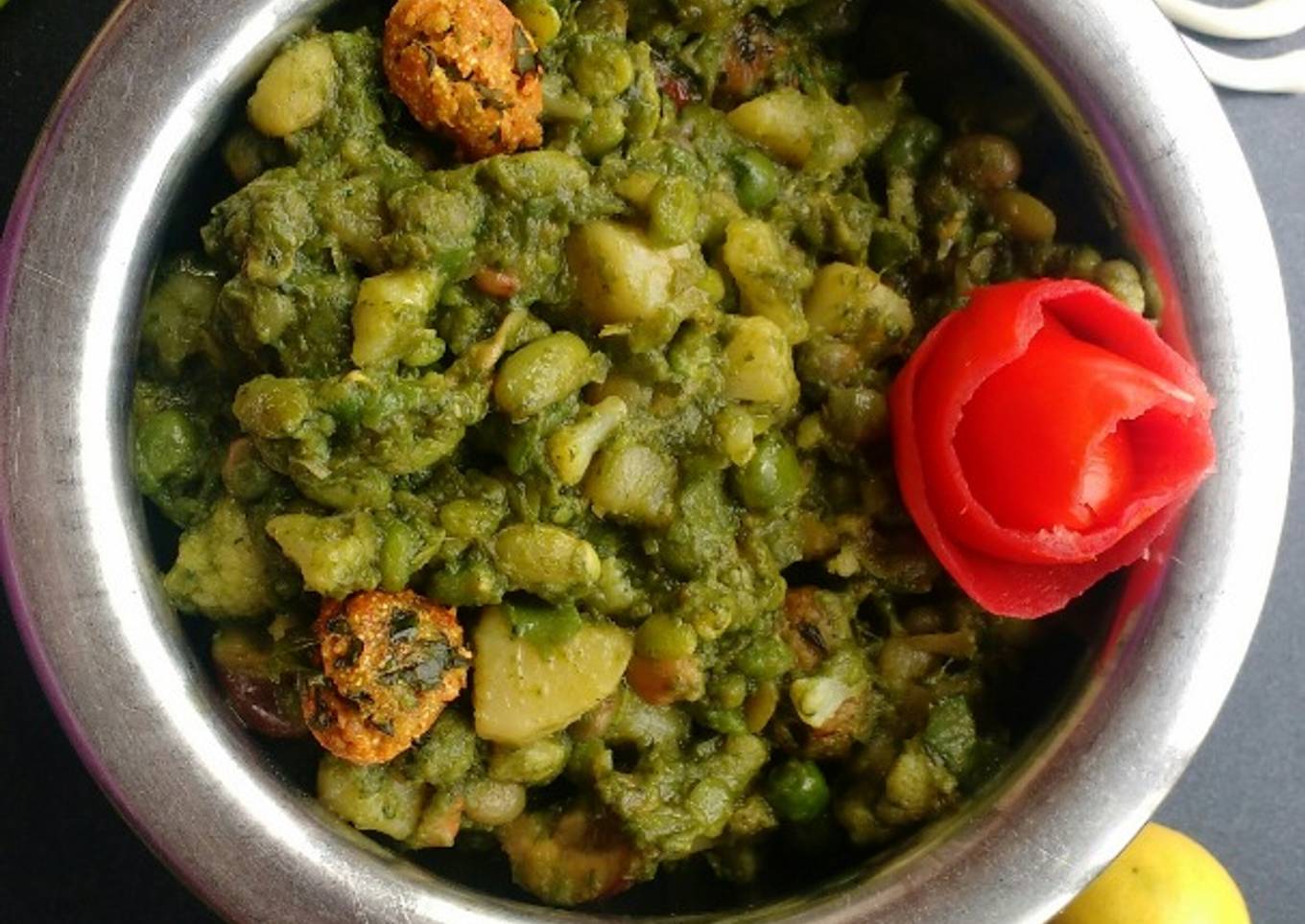 Green Undhiyu