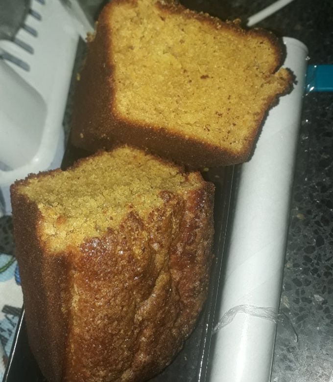 Una foto de Budín integral de limón con levadura