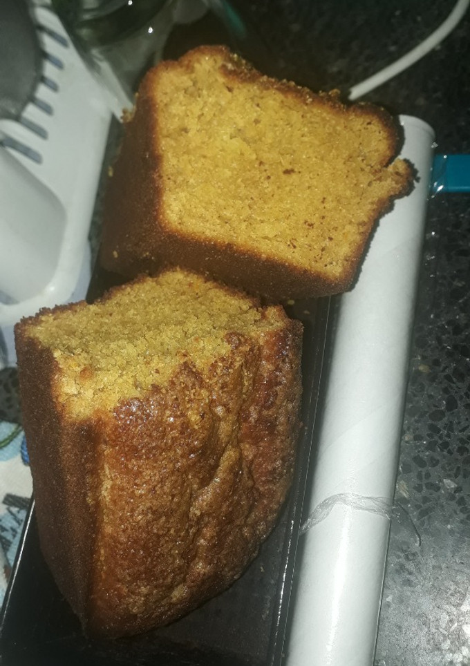 Una foto de Budín integral de limón con levadura