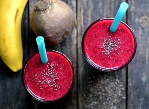 Céklás banános smoothie recept fotója