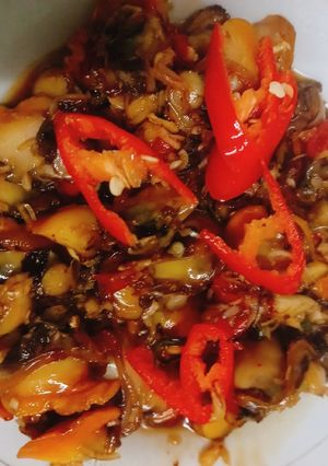 Hình của món Sò lông xào sả ớt.