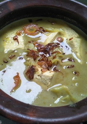 Foto resep Sayur Kol dan Tahu Bumbu Kuning