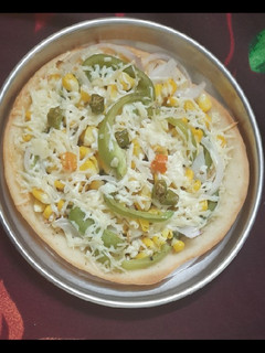 A picture of Homemade Yeast pizza.