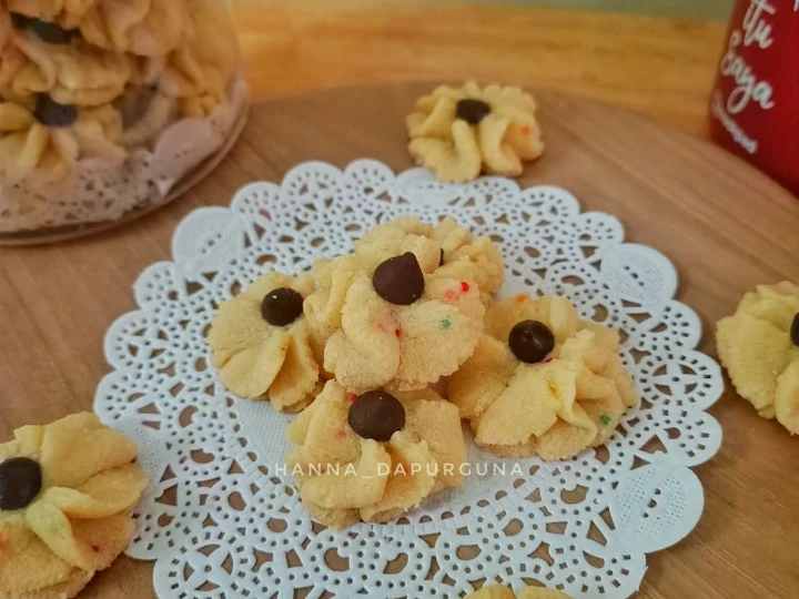 Cara Mudah Membuat Resep Semprit Dahlia Choco Chips yang Bikin Ngiler Anti Ribet, Lezat
