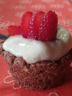 Una foto de Canastas de masa de galleta rellenas de helado casero de banana