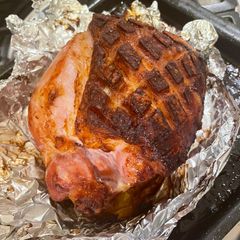 A picture of Christmas Crackling Gammon.