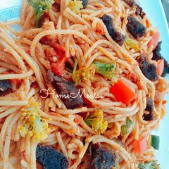 A picture of Garlic Beef and Broccoli Pasta.