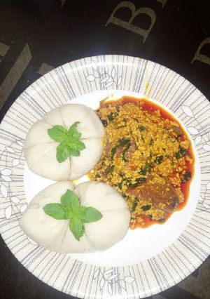 A picture of Egusi soup.
