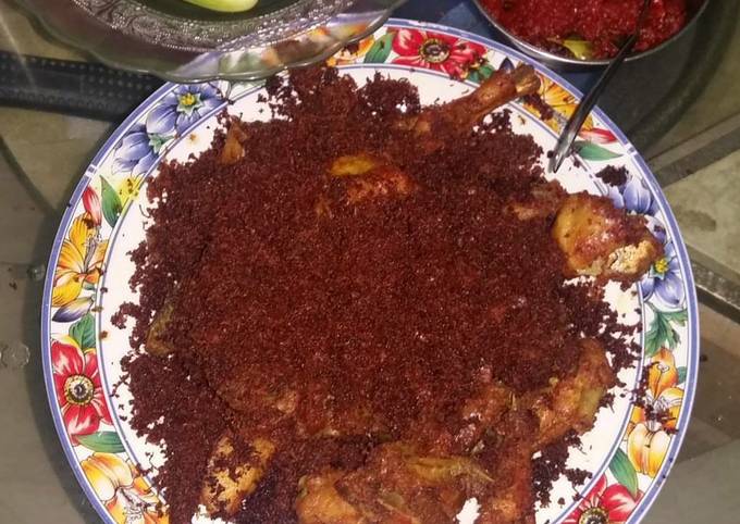 Ayam goreng bumbu srundeng