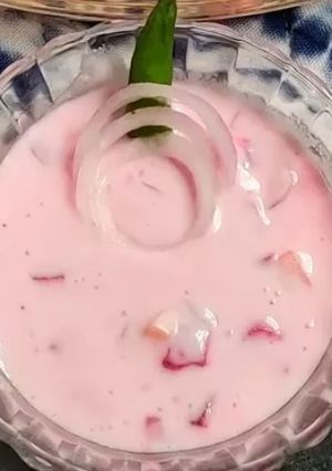 A picture of Beetroot onion raita.