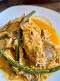 Gulai ikan khas padang