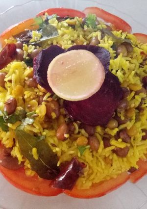 A picture of Chana Dal & peanuts lemon rice.
