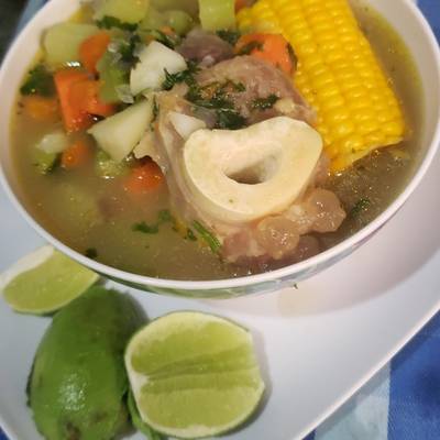 Caldo de Pata de Res Receta de Pablo Samayoa- Cookpad