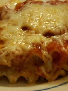 A picture of Taisen's lasagna roll ups.