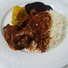 A picture of Beef stew in tasty tomato.