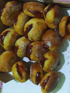 Foto resep Bomboloni stroberi