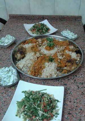 صورة لوصفة كبسه ع طريقتي... دلعتها شوي وعملتها لونين