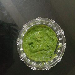 A picture of Green chatny.