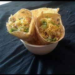 A picture of Papad cone bhel.